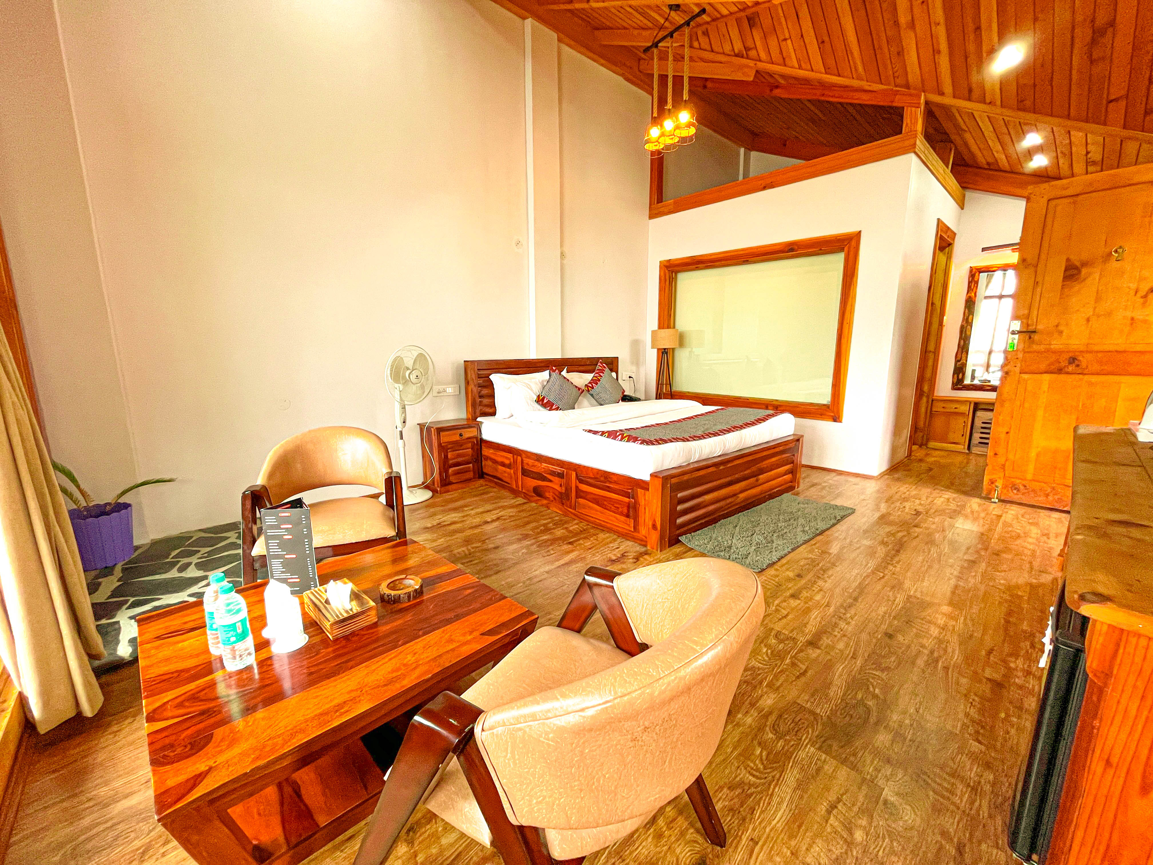 Autumn foliage in the hills